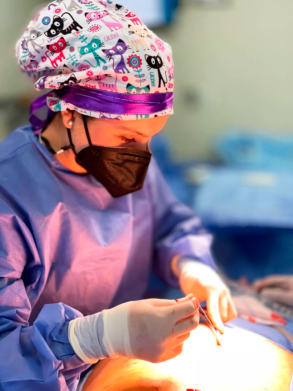 Dra. Alejandra del Villar en su consultorio